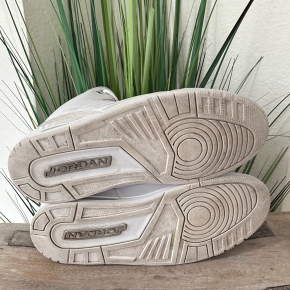 Jordan 3 Retro Pure Money 2025 Sneakers - Picture 8 of 9